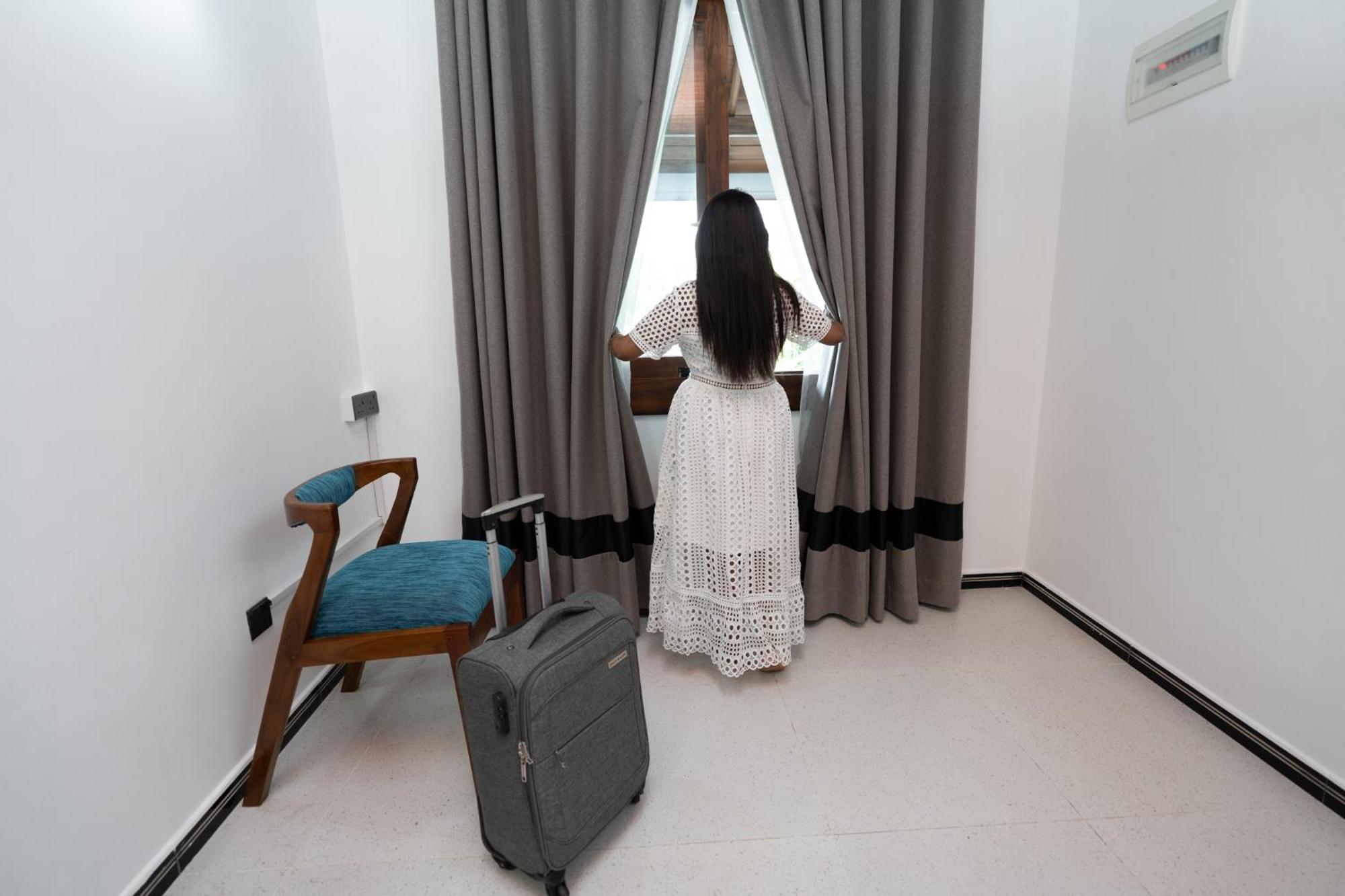 Golden Stars Hotel ดัมบูลลา ภายนอก รูปภาพ